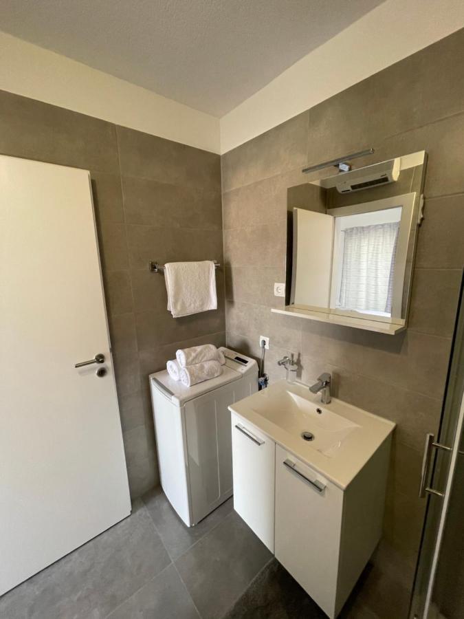 Villa Milena Sweet Apartment-With A Pool Trogir Exterior foto